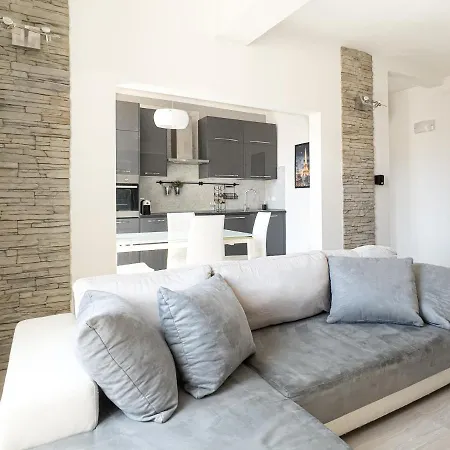 Luxury Next To The Francescana 모데나